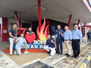 Members of IFE(HK Branch) and CHKFPA commemorated at Bayan Baru Fire and Rescue Station, Penang on 19.10.2024